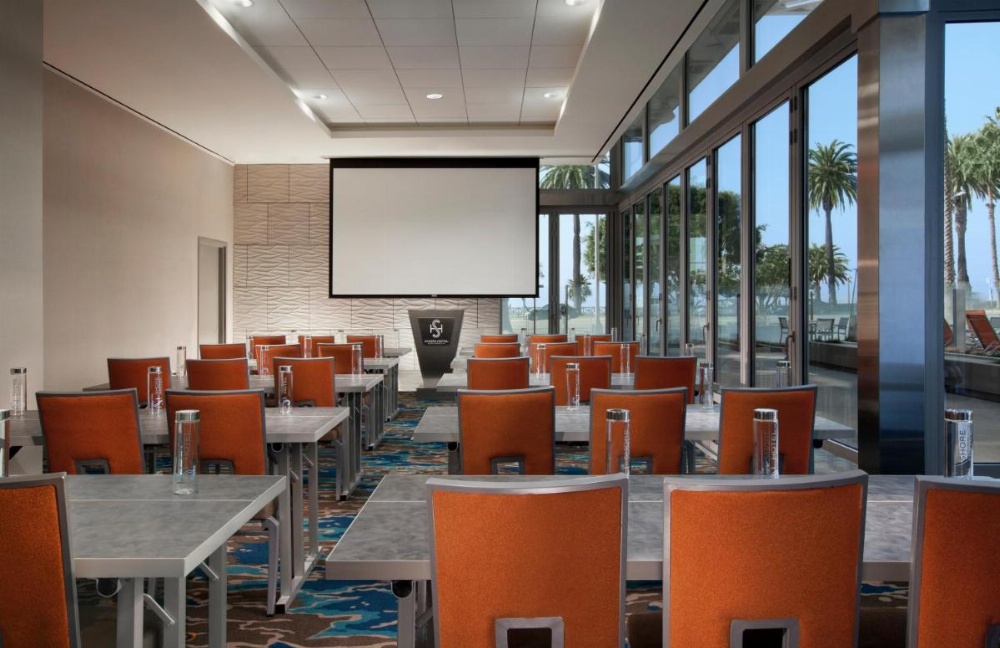 Shore Hotel Image 16