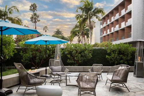Shore Hotel image 5